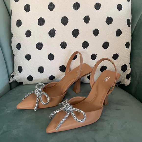 Zara Nude Embellished Bow Slingback Heel - Size 6 - 2248/010 - Picture 3 of 6